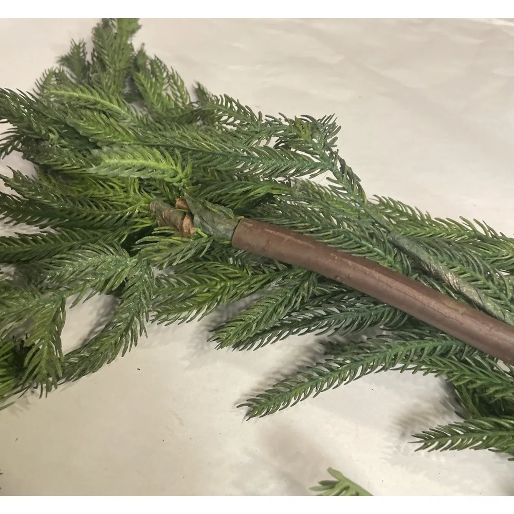 Lot Of Two 4ft Christmas Pine Garlands (Total Of 8ft)